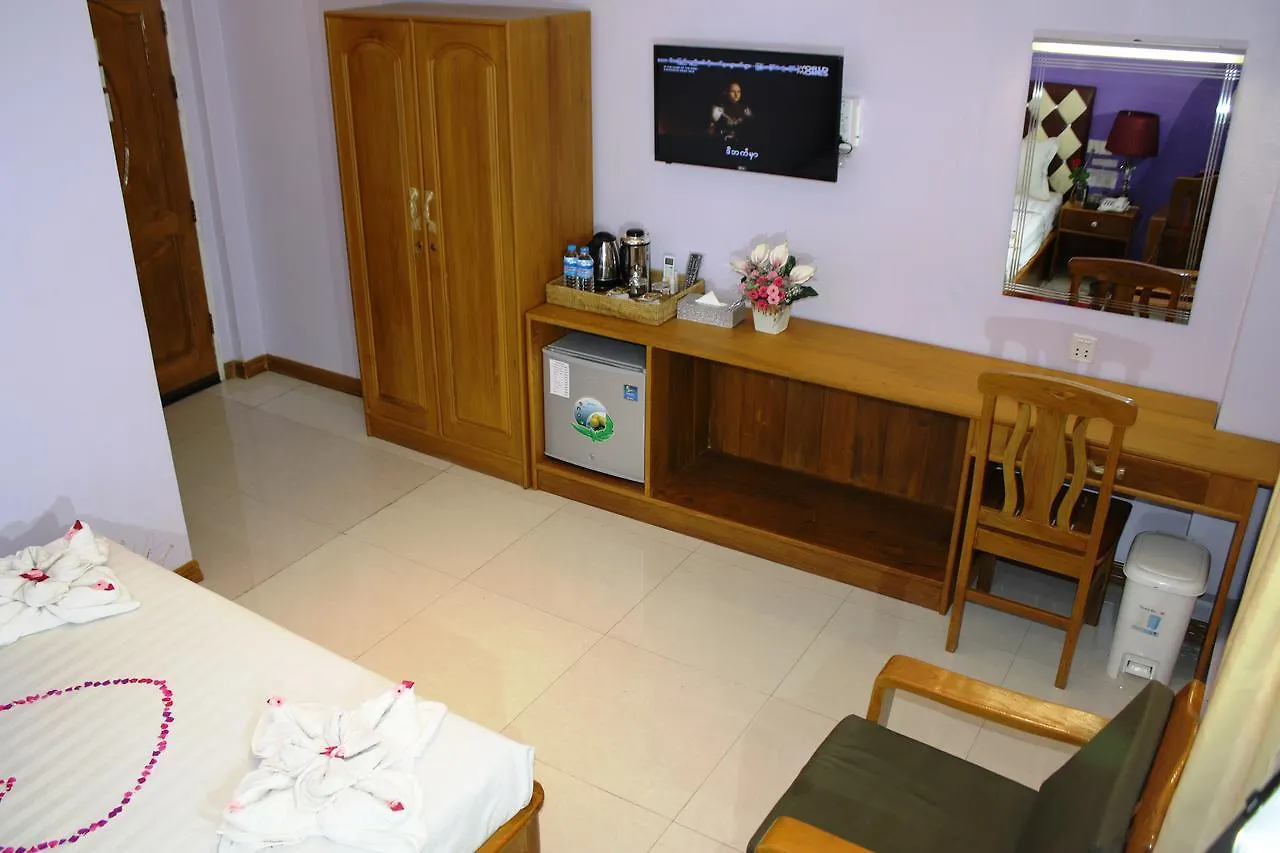 Sky Ace Motel Yangon 0*,  Myanmar